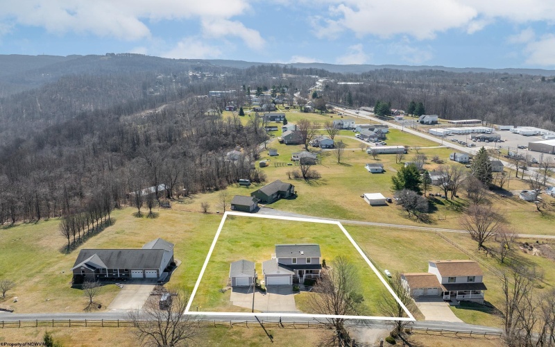 48 Ringold Lane, Morgantown, West Virginia 26508, 4 Bedrooms Bedrooms, 8 Rooms Rooms,3 BathroomsBathrooms,Single Family Detached,For Sale,Ringold,10159668