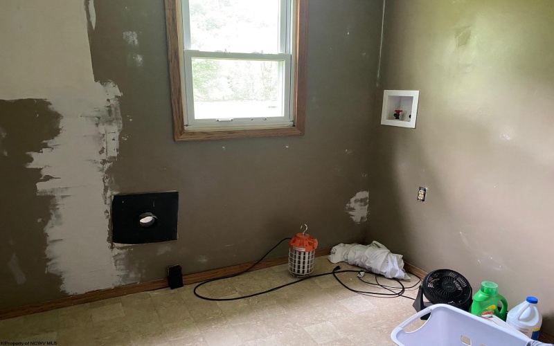 21434 Seneca Trail, Valley Head, West Virginia 26294, 2 Bedrooms Bedrooms, 5 Rooms Rooms,1 BathroomBathrooms,Single Family Detached,For Sale,Seneca,10159674