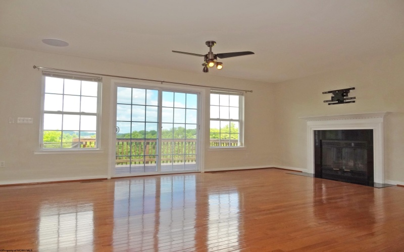 141 Birds Eye View Drive, Morgantown, West Virginia 26501, 4 Bedrooms Bedrooms, 9 Rooms Rooms,2 BathroomsBathrooms,Single Family Attached,For Sale,Birds Eye View,10159687