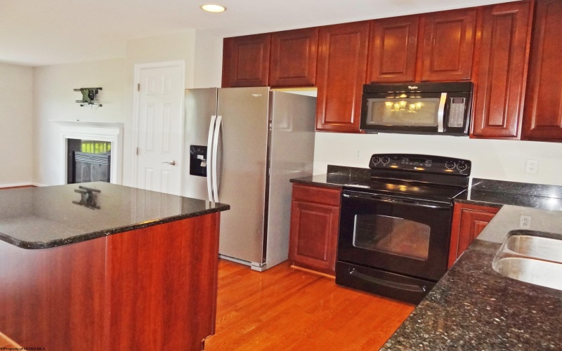 141 Birds Eye View Drive, Morgantown, West Virginia 26501, 4 Bedrooms Bedrooms, 9 Rooms Rooms,2 BathroomsBathrooms,Single Family Attached,For Sale,Birds Eye View,10159687