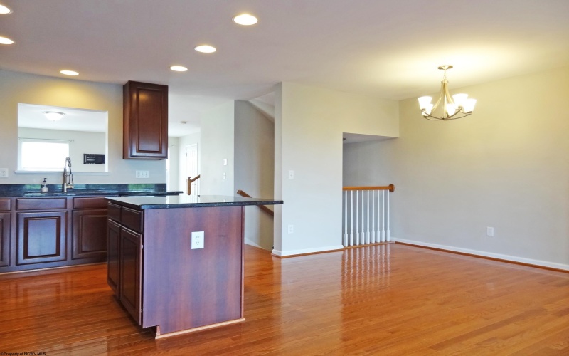 141 Birds Eye View Drive, Morgantown, West Virginia 26501, 4 Bedrooms Bedrooms, 9 Rooms Rooms,2 BathroomsBathrooms,Single Family Attached,For Sale,Birds Eye View,10159687