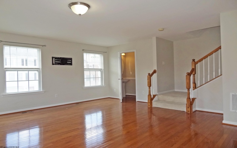 141 Birds Eye View Drive, Morgantown, West Virginia 26501, 4 Bedrooms Bedrooms, 9 Rooms Rooms,2 BathroomsBathrooms,Single Family Attached,For Sale,Birds Eye View,10159687
