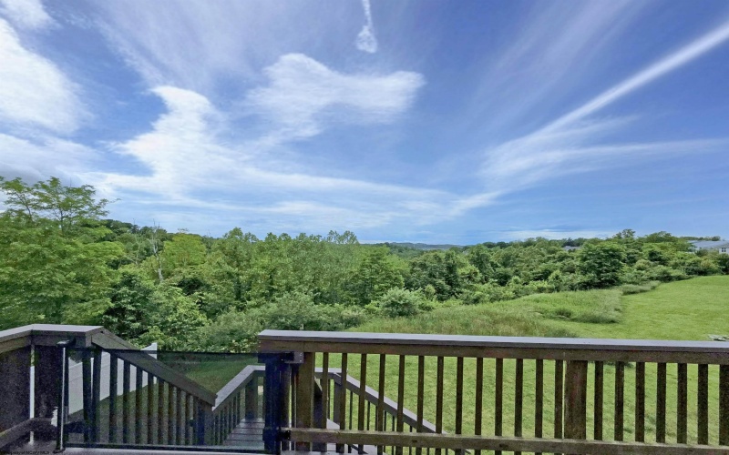 141 Birds Eye View Drive, Morgantown, West Virginia 26501, 4 Bedrooms Bedrooms, 9 Rooms Rooms,2 BathroomsBathrooms,Single Family Attached,For Sale,Birds Eye View,10159687