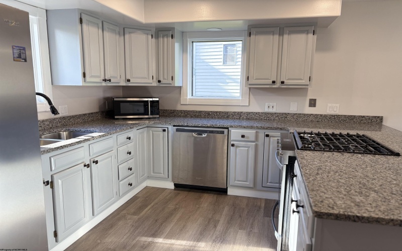 615 Mariner Village, Morgantown, West Virginia 26508, 3 Bedrooms Bedrooms, 6 Rooms Rooms,4 BathroomsBathrooms,Residential Rentals,For Rent,Mariner,10159685