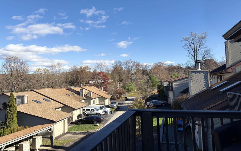 615 Mariner Village, Morgantown, West Virginia 26508, 3 Bedrooms Bedrooms, 6 Rooms Rooms,4 BathroomsBathrooms,Residential Rentals,For Rent,Mariner,10159685