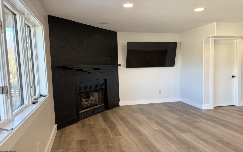 615 Mariner Village, Morgantown, West Virginia 26508, 3 Bedrooms Bedrooms, 6 Rooms Rooms,4 BathroomsBathrooms,Residential Rentals,For Rent,Mariner,10159685