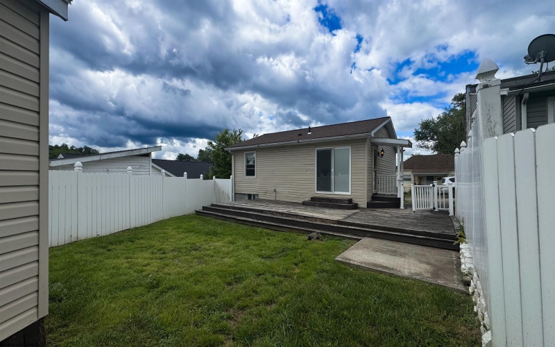 1622 Henderson Avenue, Clarksburg, West Virginia 26301, 3 Bedrooms Bedrooms, 6 Rooms Rooms,2 BathroomsBathrooms,Single Family Detached,For Sale,Henderson,10159695