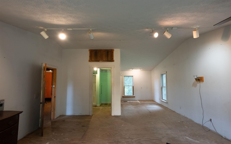 248 Casteel Road, Terra Alta, West Virginia 26764, 4 Bedrooms Bedrooms, 9 Rooms Rooms,2 BathroomsBathrooms,Single Family Detached,For Sale,Casteel,10159694