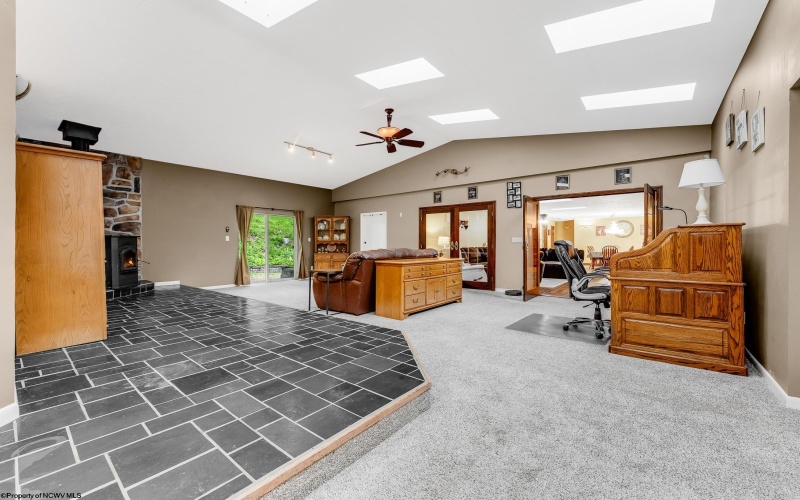 237 Highland Avenue, Grafton, West Virginia 26354, 3 Bedrooms Bedrooms, 10 Rooms Rooms,3 BathroomsBathrooms,Single Family Detached,For Sale,Highland,10159693