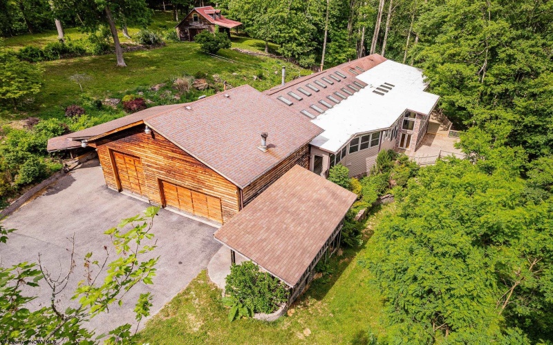 237 Highland Avenue, Grafton, West Virginia 26354, 3 Bedrooms Bedrooms, 10 Rooms Rooms,3 BathroomsBathrooms,Single Family Detached,For Sale,Highland,10159693