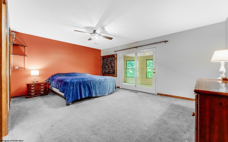 237 Highland Avenue, Grafton, West Virginia 26354, 3 Bedrooms Bedrooms, 10 Rooms Rooms,3 BathroomsBathrooms,Single Family Detached,For Sale,Highland,10159693