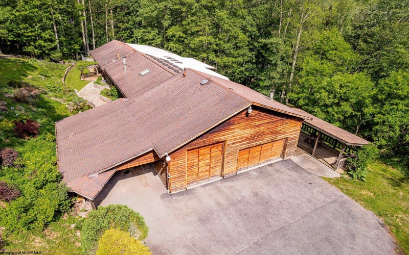 237 Highland Avenue, Grafton, West Virginia 26354, 3 Bedrooms Bedrooms, 10 Rooms Rooms,3 BathroomsBathrooms,Single Family Detached,For Sale,Highland,10159693
