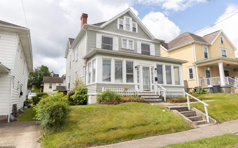 505 Maryland Avenue, Fairmont, West Virginia 26554, 3 Bedrooms Bedrooms, 7 Rooms Rooms,1 BathroomBathrooms,Single Family Detached,For Sale,Maryland,10159697