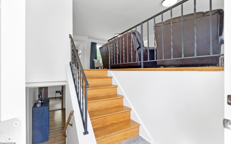521 Woodhaven Drive, Morgantown, West Virginia 26505, 4 Bedrooms Bedrooms, 8 Rooms Rooms,2 BathroomsBathrooms,Single Family Detached,For Sale,Woodhaven,10159698