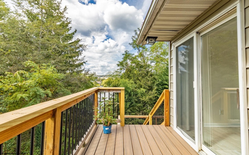 521 Woodhaven Drive, Morgantown, West Virginia 26505, 4 Bedrooms Bedrooms, 8 Rooms Rooms,2 BathroomsBathrooms,Single Family Detached,For Sale,Woodhaven,10159698
