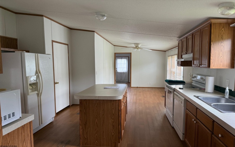 227 Wamsley Way, Valley Bend, West Virginia 26293, 3 Bedrooms Bedrooms, 6 Rooms Rooms,2 BathroomsBathrooms,Single Family Detached,For Sale,Wamsley,10159707