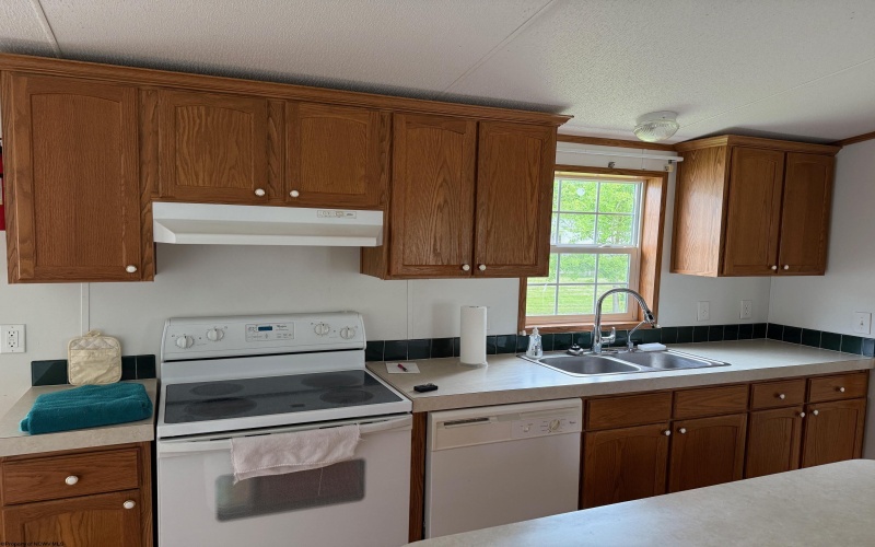 227 Wamsley Way, Valley Bend, West Virginia 26293, 3 Bedrooms Bedrooms, 6 Rooms Rooms,2 BathroomsBathrooms,Single Family Detached,For Sale,Wamsley,10159707