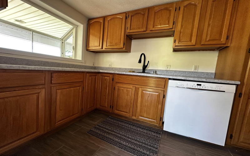 226 Woodland Avenue, Clarksburg, West Virginia 26301, 3 Bedrooms Bedrooms, 7 Rooms Rooms,2 BathroomsBathrooms,Single Family Detached,For Sale,Woodland,10159701