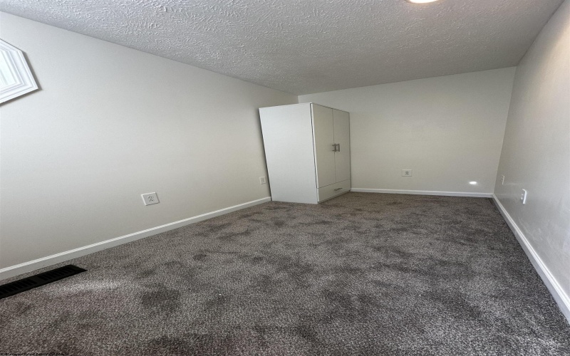 226 Woodland Avenue, Clarksburg, West Virginia 26301, 3 Bedrooms Bedrooms, 7 Rooms Rooms,2 BathroomsBathrooms,Single Family Detached,For Sale,Woodland,10159701
