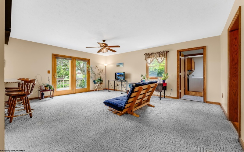 1433 Palace Drive, Morgantown, West Virginia 26508-0000, 3 Bedrooms Bedrooms, 8 Rooms Rooms,2 BathroomsBathrooms,Single Family Detached,For Sale,Palace,10159703