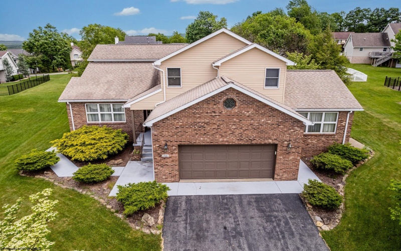 1433 Palace Drive, Morgantown, West Virginia 26508-0000, 3 Bedrooms Bedrooms, 8 Rooms Rooms,2 BathroomsBathrooms,Single Family Detached,For Sale,Palace,10159703