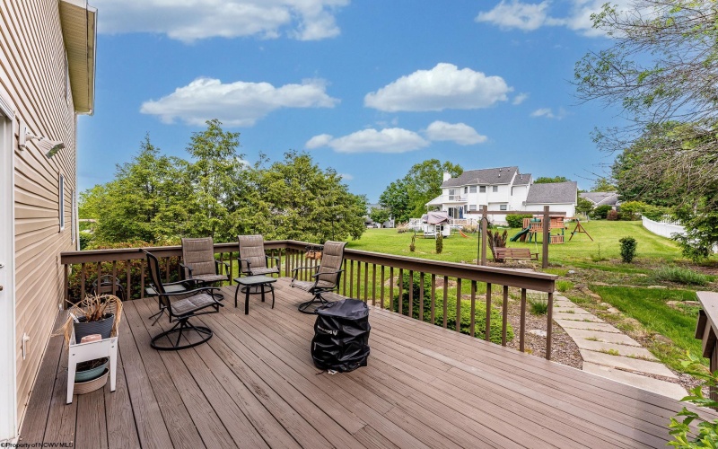 1433 Palace Drive, Morgantown, West Virginia 26508-0000, 3 Bedrooms Bedrooms, 8 Rooms Rooms,2 BathroomsBathrooms,Single Family Detached,For Sale,Palace,10159703
