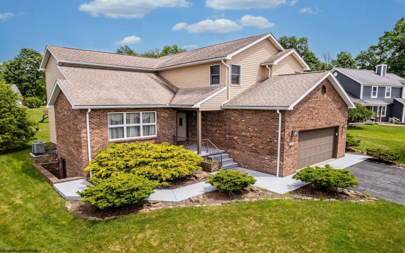 1433 Palace Drive, Morgantown, West Virginia 26508-0000, 3 Bedrooms Bedrooms, 8 Rooms Rooms,2 BathroomsBathrooms,Single Family Detached,For Sale,Palace,10159703