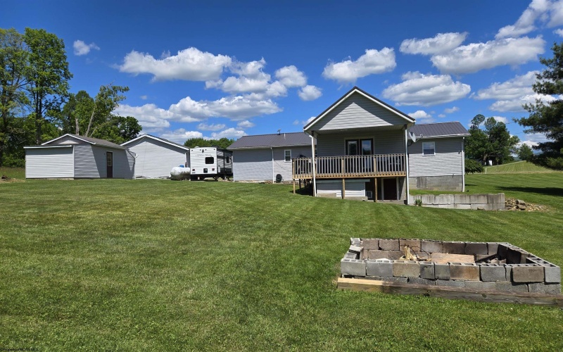 787 Tacy Sunshine Ridge Road, Philippi, West Virginia 26416-7442, 3 Bedrooms Bedrooms, 6 Rooms Rooms,2 BathroomsBathrooms,Single Family Detached,For Sale,Tacy Sunshine Ridge,10159711