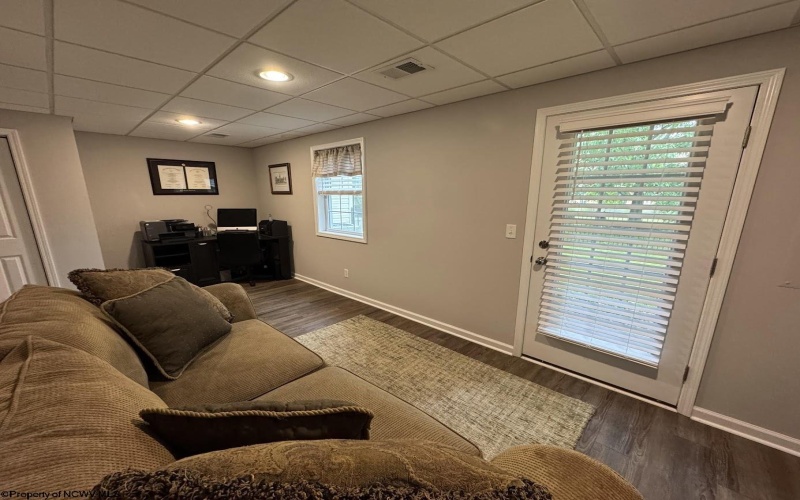 203 Tarbert Court, Morgantown, West Virginia 26508, 3 Bedrooms Bedrooms, 8 Rooms Rooms,2 BathroomsBathrooms,Single Family Attached,For Sale,Tarbert,10159712