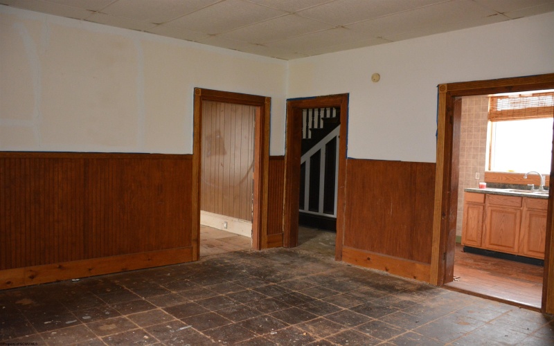 1501 Main Street, Wellsburg, West Virginia 26070, 3 Bedrooms Bedrooms, 6 Rooms Rooms,2 BathroomsBathrooms,Single Family Detached,For Sale,Main,10159710