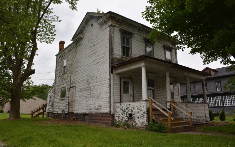 1501 Main Street, Wellsburg, West Virginia 26070, 3 Bedrooms Bedrooms, 6 Rooms Rooms,2 BathroomsBathrooms,Single Family Detached,For Sale,Main,10159710