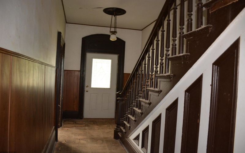 1501 Main Street, Wellsburg, West Virginia 26070, 3 Bedrooms Bedrooms, 6 Rooms Rooms,2 BathroomsBathrooms,Single Family Detached,For Sale,Main,10159710