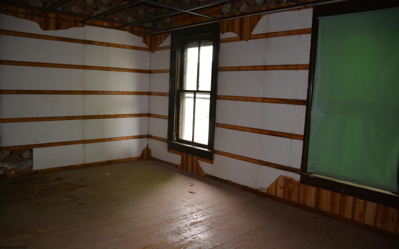 1501 Main Street, Wellsburg, West Virginia 26070, 3 Bedrooms Bedrooms, 6 Rooms Rooms,2 BathroomsBathrooms,Single Family Detached,For Sale,Main,10159710