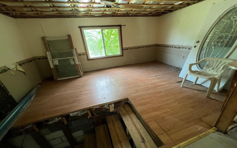 15 Carl Zinn Road, Independence, West Virginia 26374, 2 Bedrooms Bedrooms, 7 Rooms Rooms,1 BathroomBathrooms,Single Family Detached,For Sale,Carl Zinn,10159709