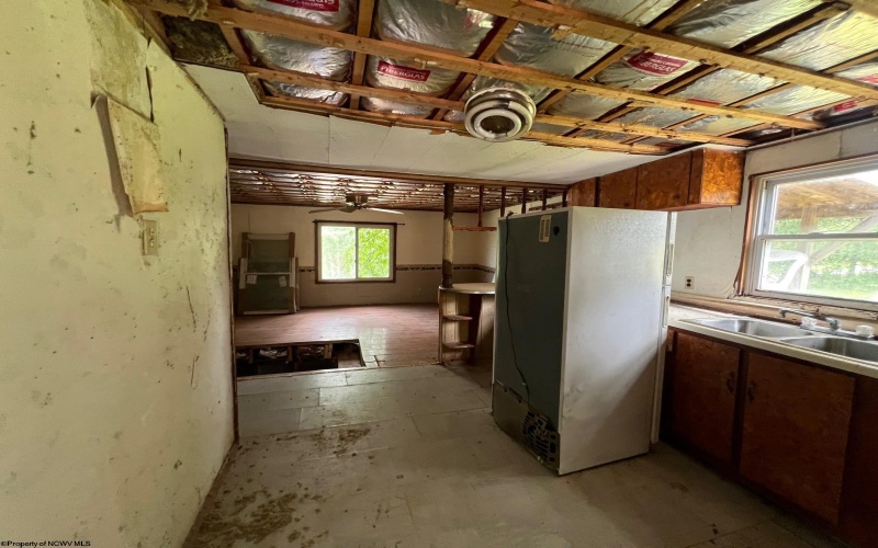15 Carl Zinn Road, Independence, West Virginia 26374, 2 Bedrooms Bedrooms, 7 Rooms Rooms,1 BathroomBathrooms,Single Family Detached,For Sale,Carl Zinn,10159709