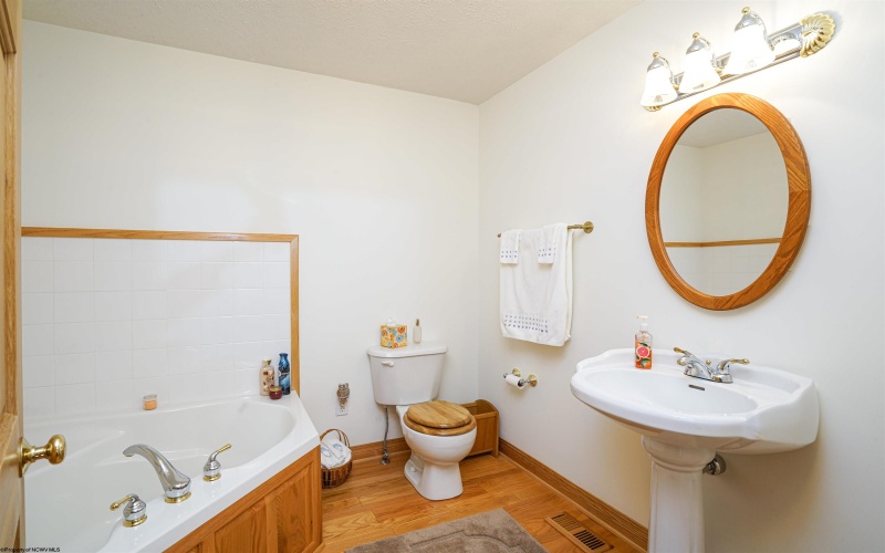 265 Wildwood Drive, Horner, West Virginia 26372, 3 Bedrooms Bedrooms, 6 Rooms Rooms,2 BathroomsBathrooms,Single Family Detached,For Sale,Wildwood,10159728