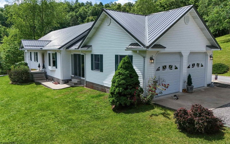 265 Wildwood Drive, Horner, West Virginia 26372, 3 Bedrooms Bedrooms, 6 Rooms Rooms,2 BathroomsBathrooms,Single Family Detached,For Sale,Wildwood,10159728