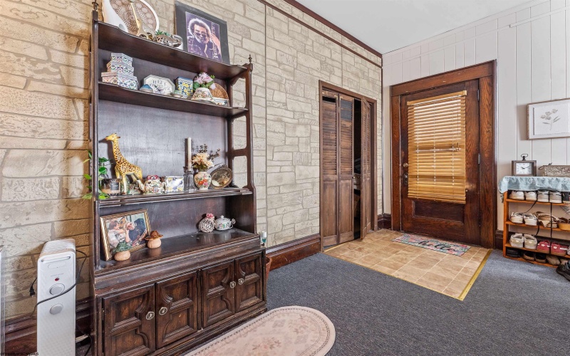 313 Kingwood Street, Morgantown, West Virginia 26501, ,Multi-unit/income,For Sale,Kingwood,10159723