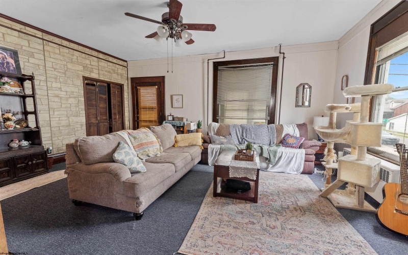313 Kingwood Street, Morgantown, West Virginia 26501, ,Multi-unit/income,For Sale,Kingwood,10159723
