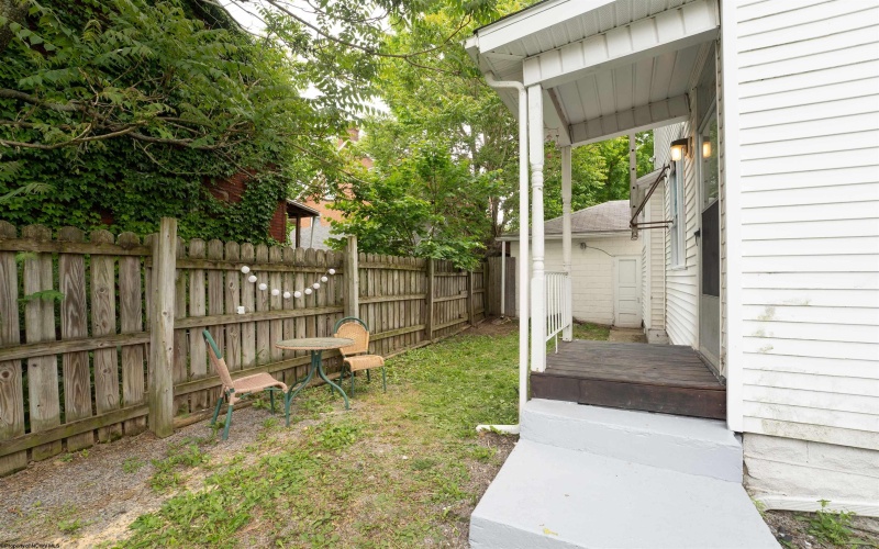 313 Kingwood Street, Morgantown, West Virginia 26501, ,Multi-unit/income,For Sale,Kingwood,10159723