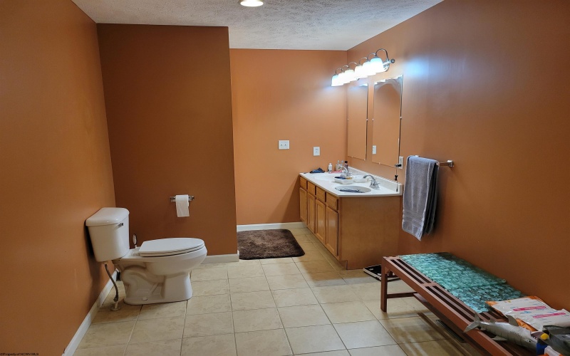 110 Woodmont Way, Fairmont, West Virginia 26554, 5 Bedrooms Bedrooms, 7 Rooms Rooms,3 BathroomsBathrooms,Single Family Detached,For Sale,Woodmont,10159713