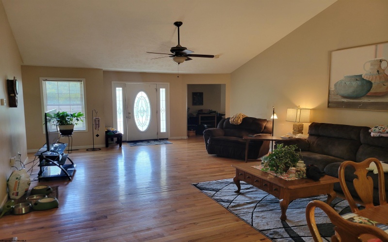 110 Woodmont Way, Fairmont, West Virginia 26554, 5 Bedrooms Bedrooms, 7 Rooms Rooms,3 BathroomsBathrooms,Single Family Detached,For Sale,Woodmont,10159713