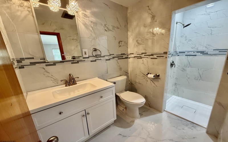 133 Ridgeway Drive, Bridgeport, West Virginia 26330, 3 Bedrooms Bedrooms, 11 Rooms Rooms,3 BathroomsBathrooms,Single Family Detached,For Sale,Ridgeway,10159716