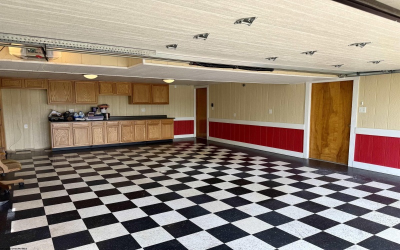 133 Ridgeway Drive, Bridgeport, West Virginia 26330, 3 Bedrooms Bedrooms, 11 Rooms Rooms,3 BathroomsBathrooms,Single Family Detached,For Sale,Ridgeway,10159716
