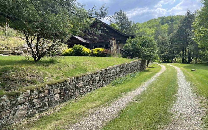 42 Sassy Run Drive, Tallmansville, West Virginia 26237, 3 Bedrooms Bedrooms, 7 Rooms Rooms,1 BathroomBathrooms,Single Family Detached,For Sale,Sassy Run,10159732