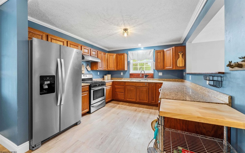 61 Price Hill Road, Morgantown, West Virginia 26501, 3 Bedrooms Bedrooms, 5 Rooms Rooms,2 BathroomsBathrooms,Single Family Detached,For Sale,Price Hill,10159731