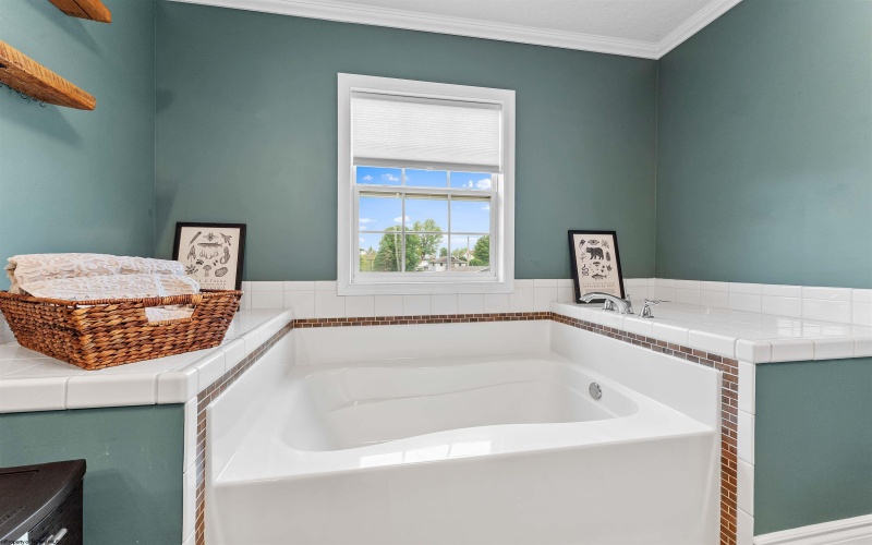61 Price Hill Road, Morgantown, West Virginia 26501, 3 Bedrooms Bedrooms, 5 Rooms Rooms,2 BathroomsBathrooms,Single Family Detached,For Sale,Price Hill,10159731