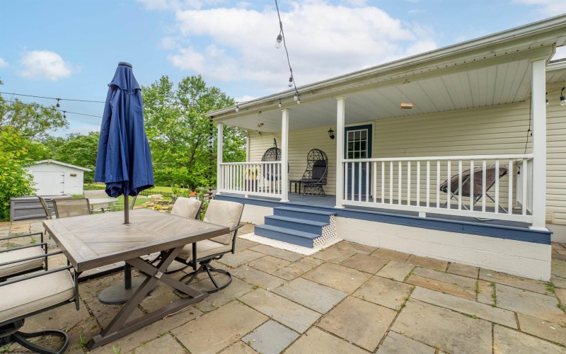 61 Price Hill Road, Morgantown, West Virginia 26501, 3 Bedrooms Bedrooms, 5 Rooms Rooms,2 BathroomsBathrooms,Single Family Detached,For Sale,Price Hill,10159731