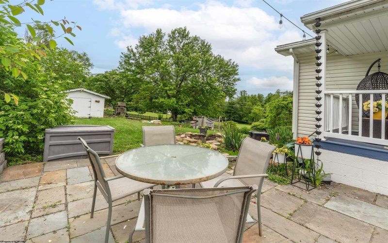 61 Price Hill Road, Morgantown, West Virginia 26501, 3 Bedrooms Bedrooms, 5 Rooms Rooms,2 BathroomsBathrooms,Single Family Detached,For Sale,Price Hill,10159731