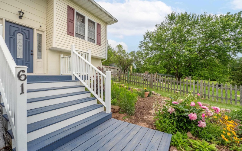 61 Price Hill Road, Morgantown, West Virginia 26501, 3 Bedrooms Bedrooms, 5 Rooms Rooms,2 BathroomsBathrooms,Single Family Detached,For Sale,Price Hill,10159731